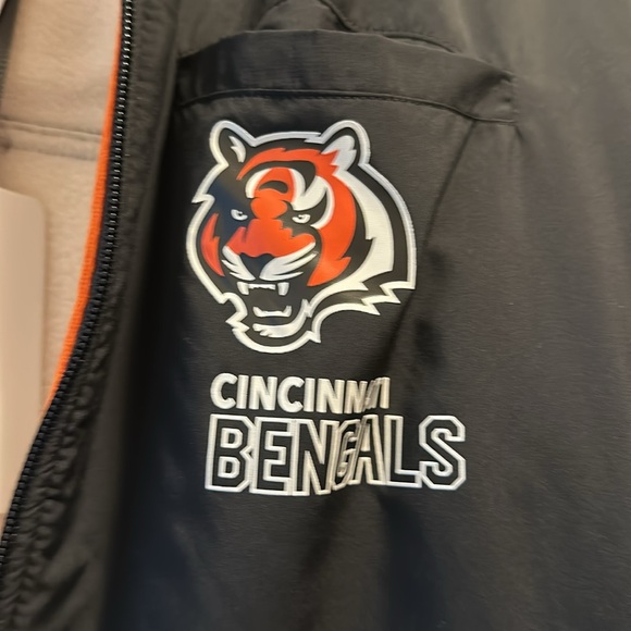 Bengals Erin Andrews Zip Up Fleece - Picture 2 of 3